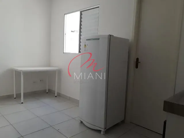 Kitnet com 20m² 1 quarto e 1 banheiro, para alugar, no bairro Rio Pequeno em São Paulo