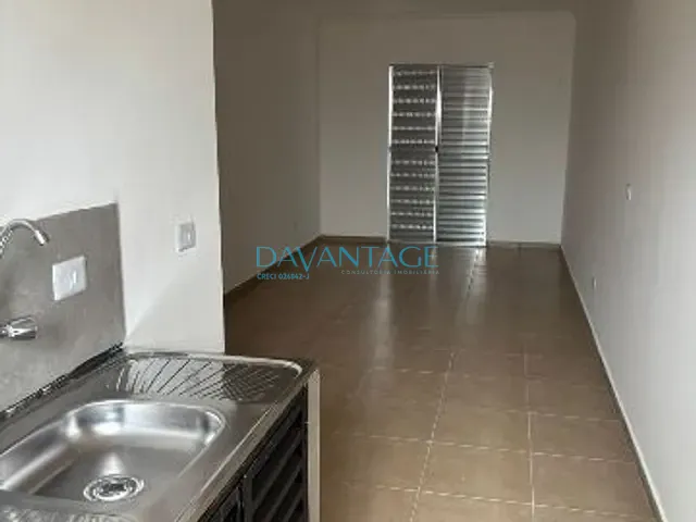 Kitnet com 27m² 1 quarto e 1 banheiro, para alugar, no bairro Jardim Trussardi em São Paulo