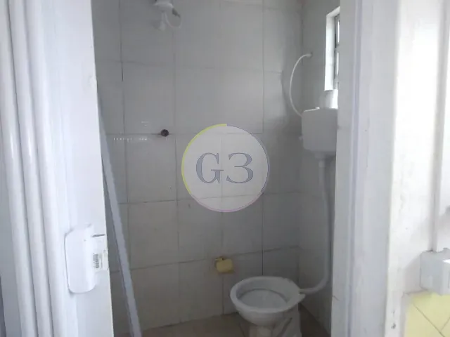 Kitnet 1 quarto e 1 banheiro, para alugar, no bairro Centro em Rio Grande