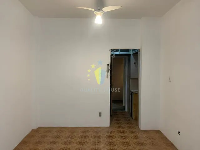 Kitnet com 26m² 1 quarto e 1 banheiro, à venda, no bairro Botafogo em Rio de Janeiro