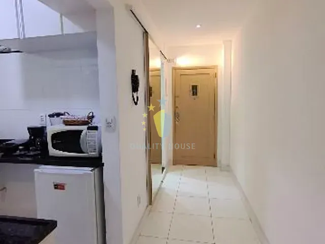 Kitnet com 28m² 1 quarto e 1 banheiro, para alugar, no bairro Copacabana em Rio de Janeiro