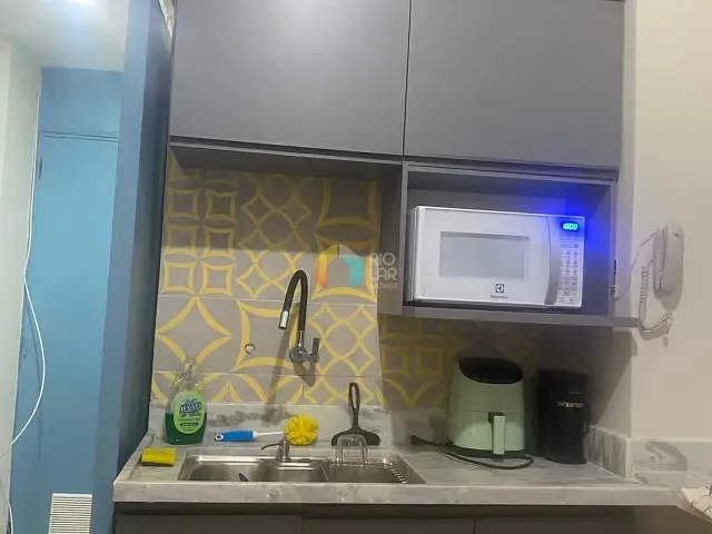 Kitnet com 12m² 1 quarto e 1 banheiro, à venda, no bairro Centro em Rio de Janeiro