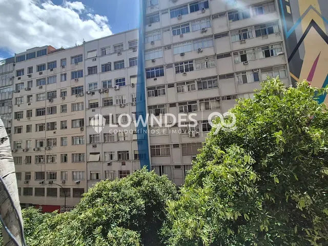 Kitnet 1 quarto e 1 banheiro, à venda, no bairro Copacabana em Rio de Janeiro