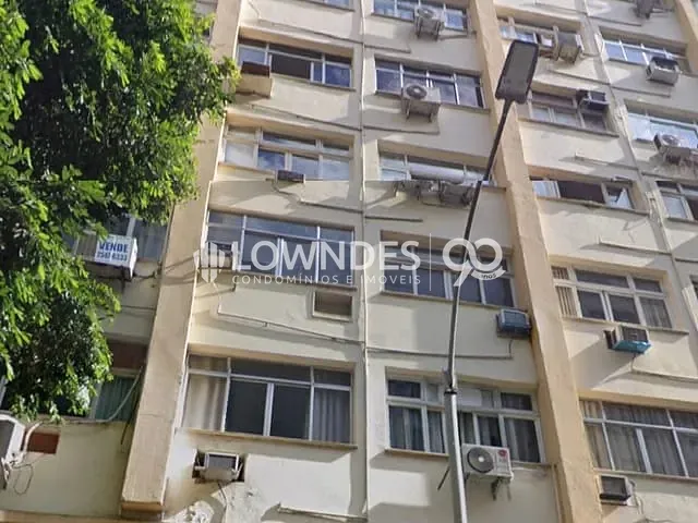 Kitnet 1 quarto e 1 banheiro, à venda, no bairro Copacabana em Rio de Janeiro