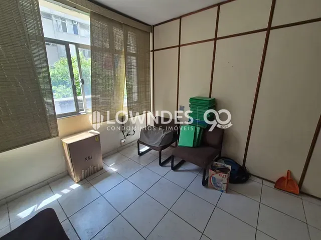 Kitnet 1 quarto e 1 banheiro, à venda, no bairro Copacabana em Rio de Janeiro