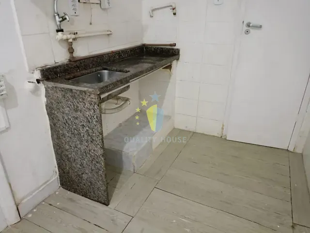 Kitnet com 20m² 1 quarto e 1 banheiro, para alugar, no bairro Leblon em Rio de Janeiro