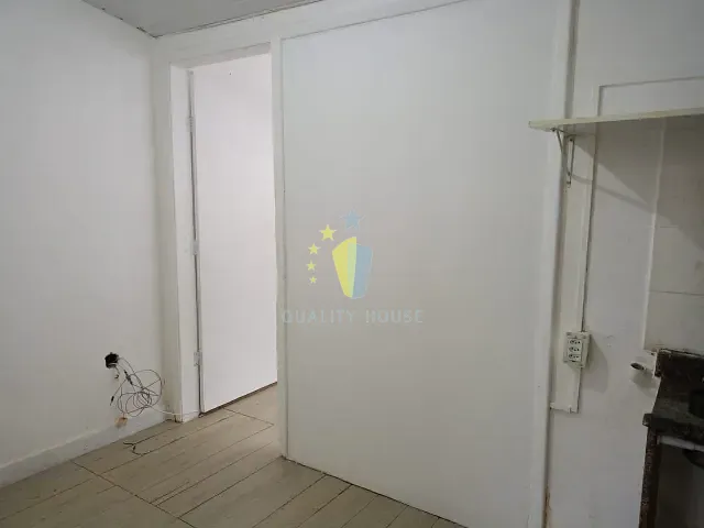 Kitnet com 20m² 1 quarto e 1 banheiro, para alugar, no bairro Leblon em Rio de Janeiro