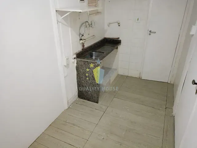 Kitnet com 20m² 1 quarto e 1 banheiro, para alugar, no bairro Leblon em Rio de Janeiro