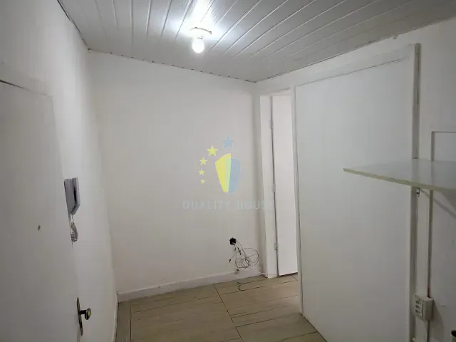 Kitnet com 20m² 1 quarto e 1 banheiro, para alugar, no bairro Leblon em Rio de Janeiro