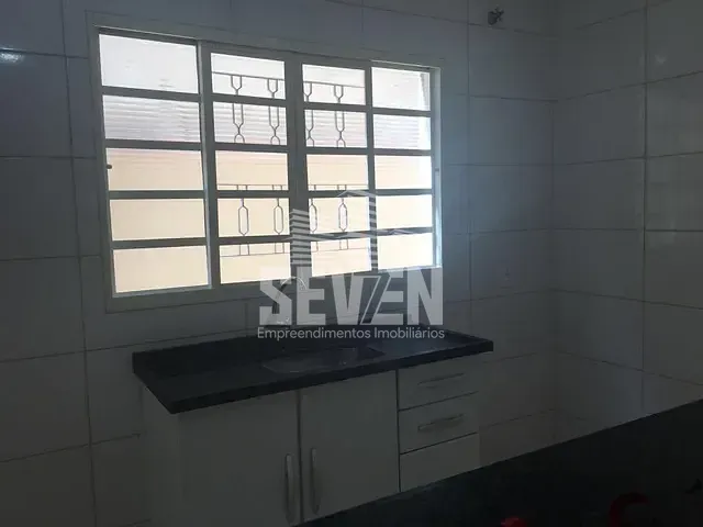 Kitnet com 50m² 1 quarto e 1 banheiro, para alugar, no bairro Parque Júlio Nóbrega em Bauru