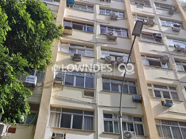 Kitnet 1 quarto e 1 banheiro, à venda, no bairro Copacabana em Rio de Janeiro