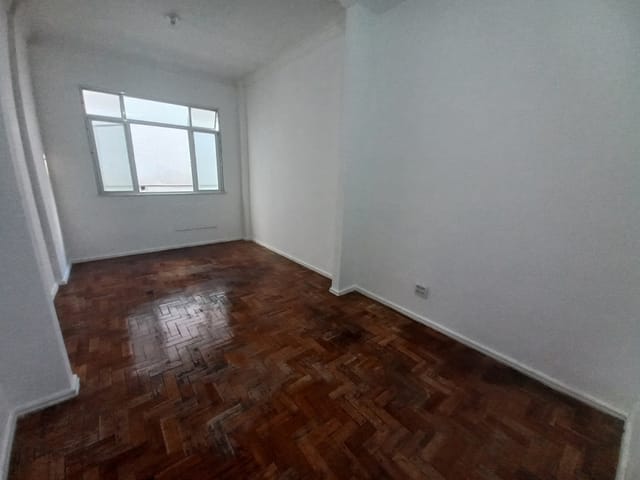 Foto do Kitnet - EXCELENTE CONJUGADO NA PRAIA DE BOTAFOGO | Novo Mundo Administradora Ltda