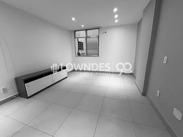 Kitnet 1 quarto e 1 banheiro, para alugar, no bairro Flamengo em Rio de Janeiro