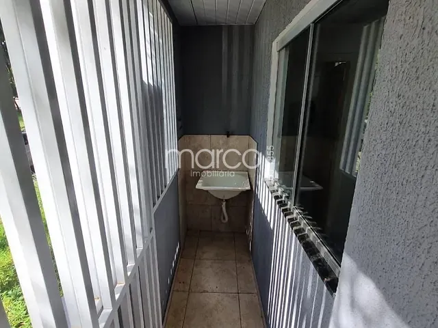Kitnet para alugar, no bairro Jardim Goiás em Goiânia