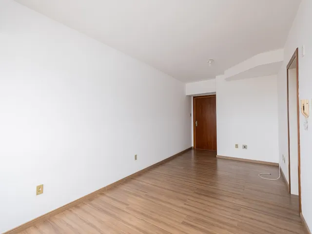 Kitnet com 30m² 1 quarto e 1 banheiro, para alugar, no bairro Centro em Pelotas