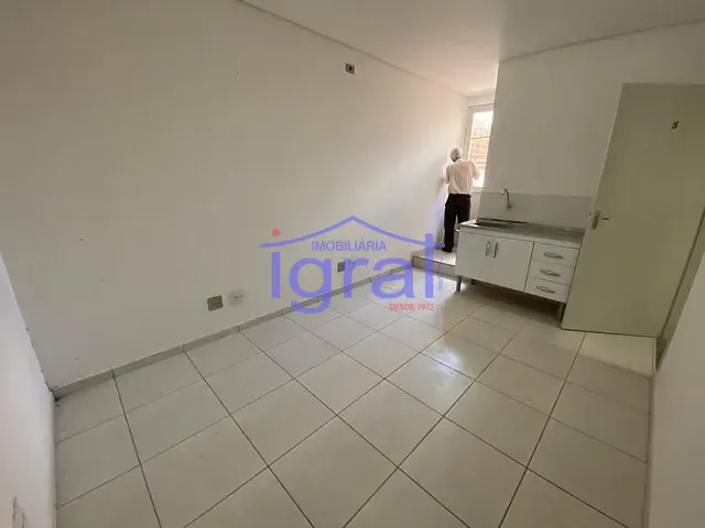 Kitnet 1 quarto e 2 banheiros, para alugar, no bairro Planalto Paulista em São Paulo