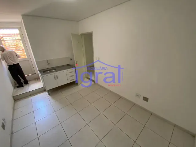 Kitnet 1 quarto e 2 banheiros, para alugar, no bairro Planalto Paulista em São Paulo