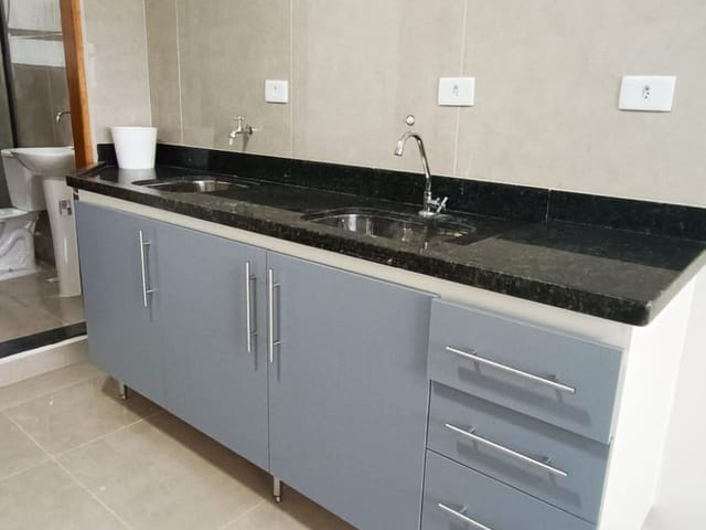 Kitnet 1 quarto e 1 banheiro, para alugar, no bairro Parque das Nações em Santo André
