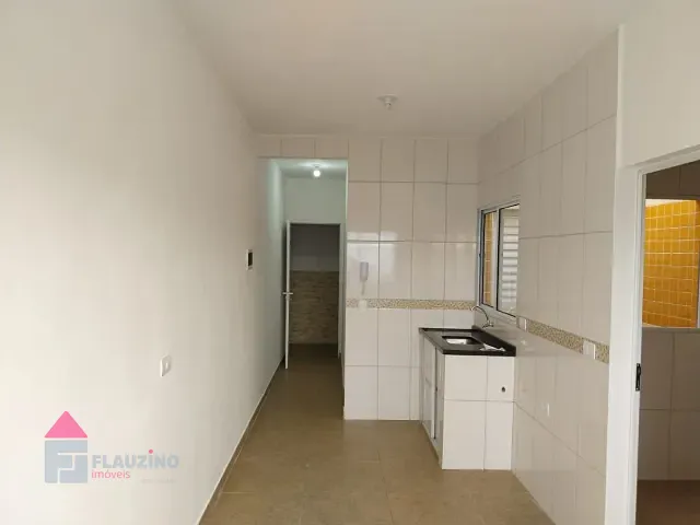 Kitnet com 30m² 1 quarto e 1 banheiro, para alugar, no bairro Capão Redondo em São Paulo