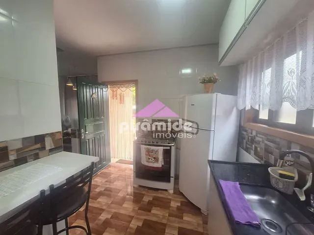 Kitnet com 36m² 1 quarto e 1 banheiro, à venda, no bairro Jardim Casa Branca em Caraguatatuba