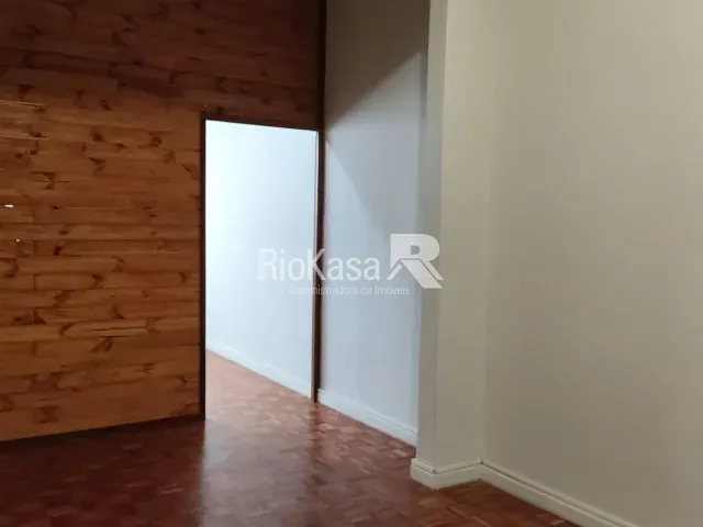 Kitnet 1 quarto e 1 banheiro, para alugar, no bairro Copacabana em Rio de Janeiro