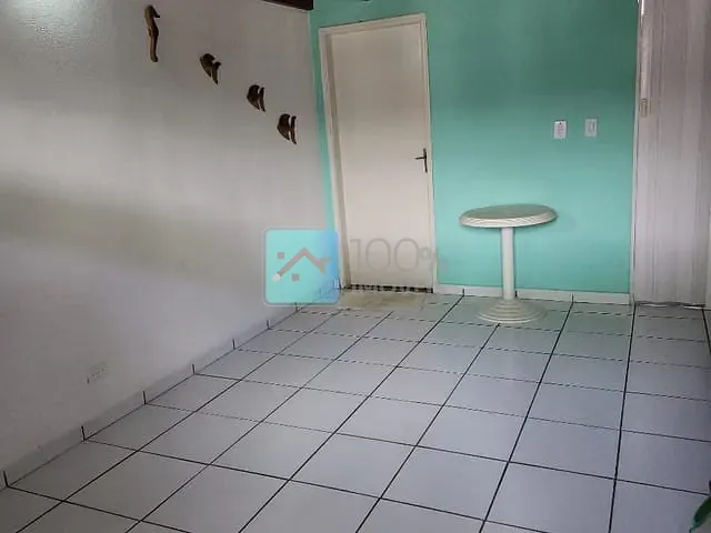 Kitnet 1 quarto e 1 banheiro, à venda, no bairro Porto Novo em Caraguatatuba