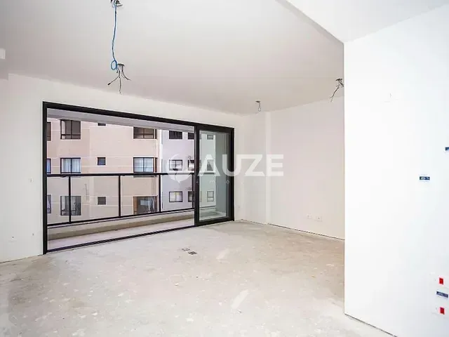 Kitnet com 33m² 1 quarto e 1 banheiro, à venda, no bairro Cristo Rei em Curitiba