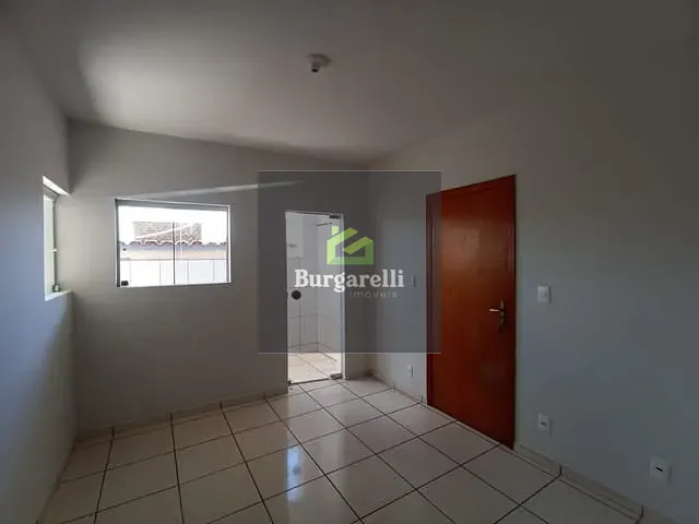 Kitnet 1 quarto e 1 banheiro, para alugar, no bairro Centro em Lavras