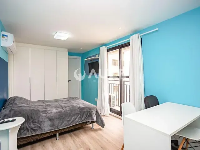 Kitnet com 25m² 1 quarto e 1 banheiro, à venda, no bairro Centro em Curitiba