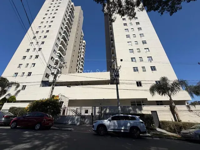 Kitnet com 28m², para alugar, no bairro Capão Raso em Curitiba