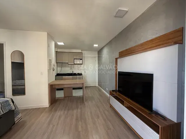 Kitnet com 28m², para alugar, no bairro Capão Raso em Curitiba