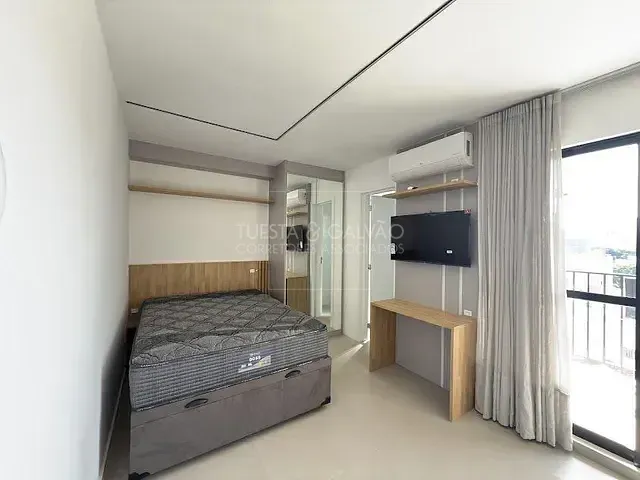 Kitnet com 23m², para alugar, no bairro Novo Mundo em Curitiba