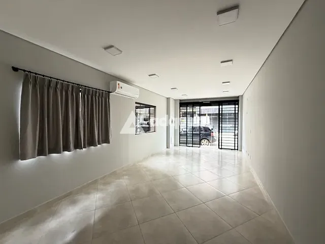 Sala para alugar, no bairro Centro em Ponta Grossa