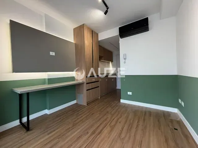 Kitnet com 19m² 1 quarto e 1 banheiro, à venda, no bairro Centro em Curitiba