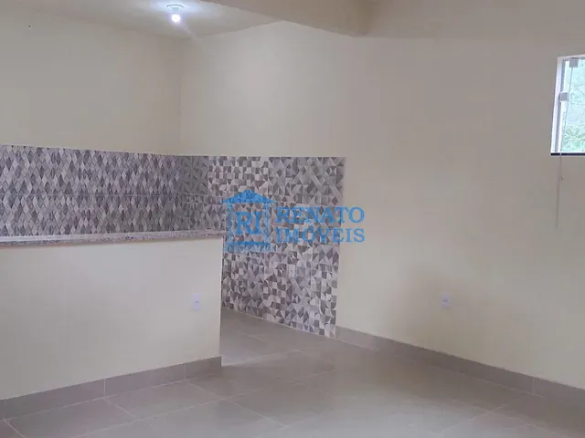 Kitnet 1 quarto e 1 banheiro, à venda, no bairro Vale da Figueira (Ponta Negra) em Maricá