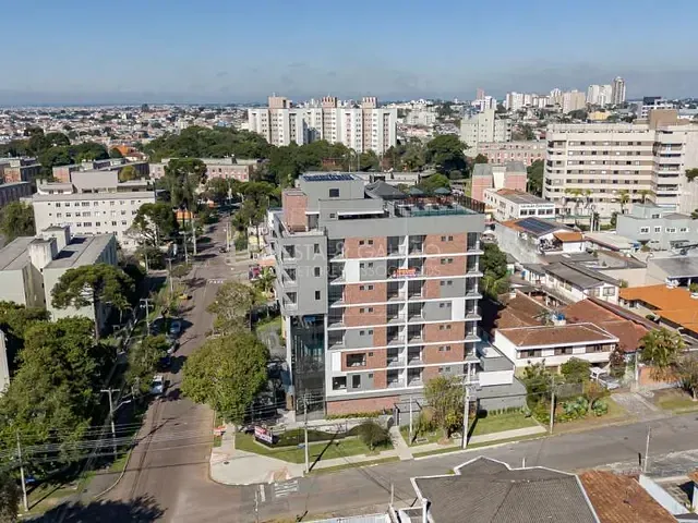Kitnet com 21m², à venda, no bairro Novo Mundo em Curitiba