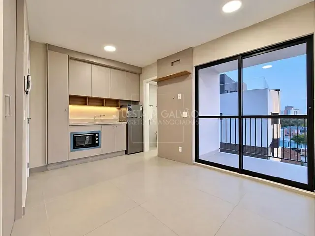 Kitnet com 21m², à venda, no bairro Novo Mundo em Curitiba