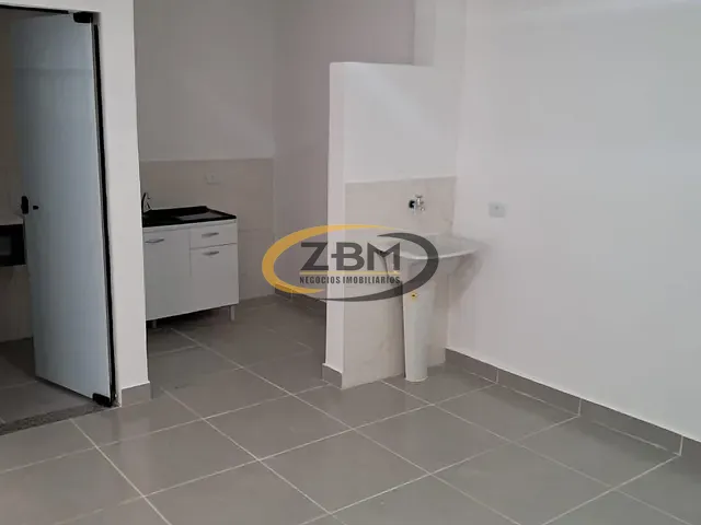 Kitnet 1 quarto e 1 banheiro, para alugar, no bairro Parque Residencial Joaquim Toledo Piza em Londrina