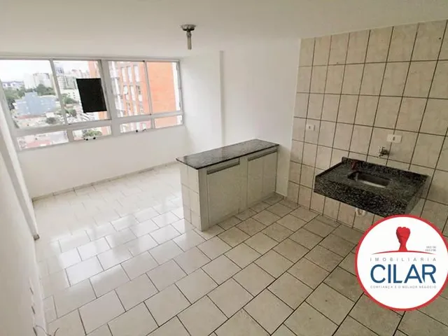 Kitnet 1 quarto e 1 banheiro, para alugar, no bairro Centro em Curitiba