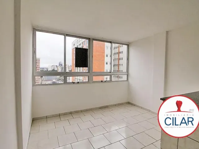 Kitnet 1 quarto e 1 banheiro, para alugar, no bairro Centro em Curitiba