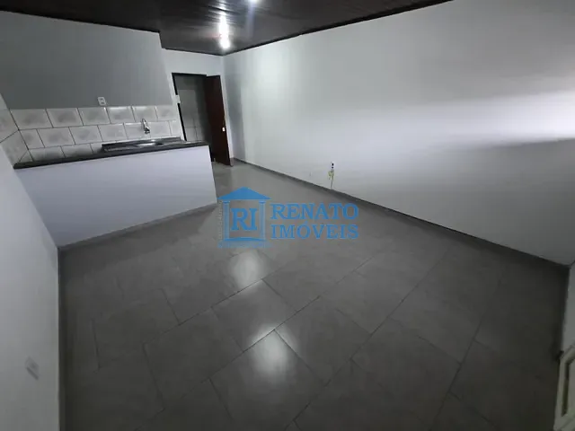 Kitnet 1 quarto e 1 banheiro, para alugar, no bairro Centro em Maricá