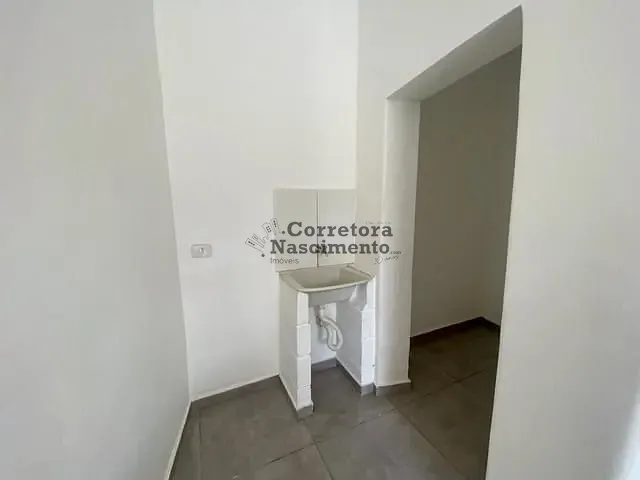 Kitnet com 40m² 1 quarto e 1 banheiro, para alugar, no bairro Jardim Bela Vista em Jacareí