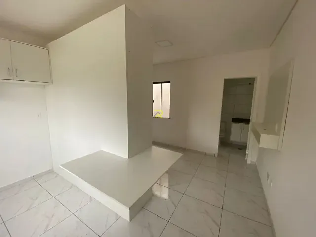 Kitnet com 25m² 1 quarto e 1 banheiro, para alugar, no bairro Dos Estados em Guarapuava