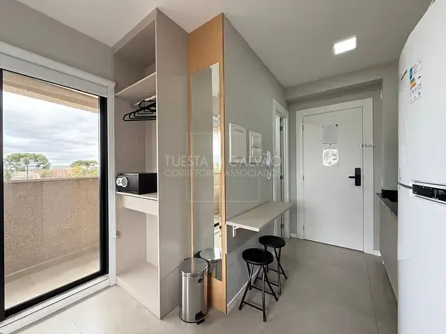 Kitnet com 17m² 1 quarto e 1 banheiro, para alugar, no bairro Novo Mundo em Curitiba