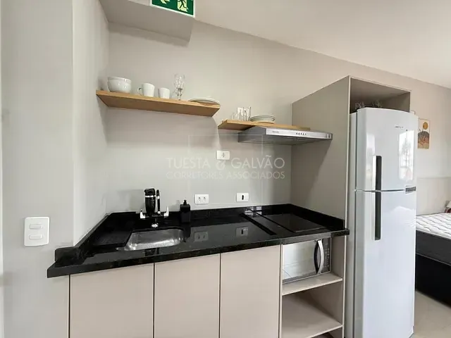 Kitnet com 17m² 1 quarto e 1 banheiro, para alugar, no bairro Novo Mundo em Curitiba