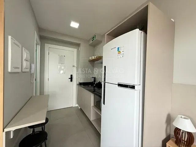 Kitnet com 17m² 1 quarto e 1 banheiro, para alugar, no bairro Novo Mundo em Curitiba