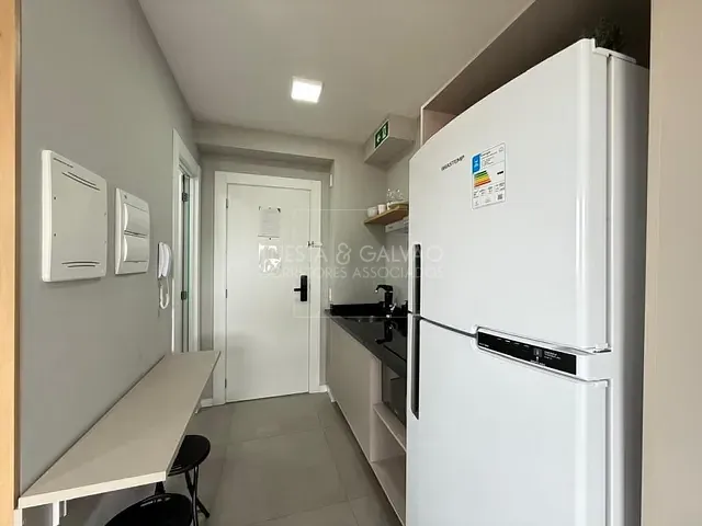 Kitnet com 17m² 1 quarto e 1 banheiro, para alugar, no bairro Novo Mundo em Curitiba