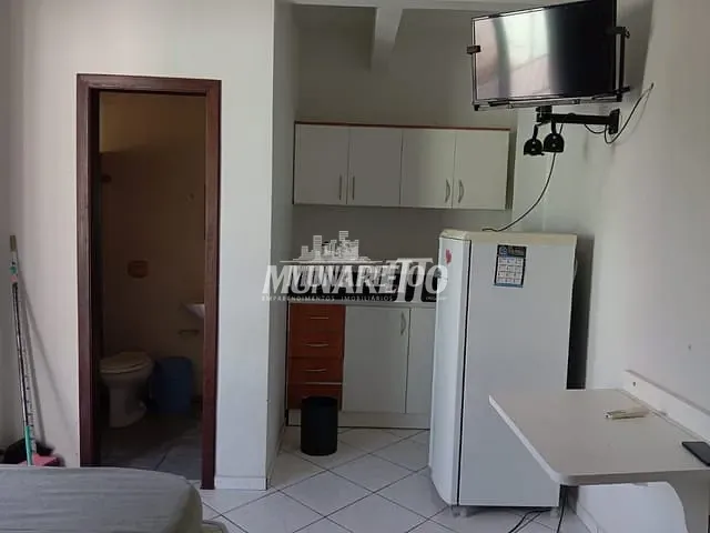 Kitnet 1 quarto e 1 banheiro, para alugar, no bairro Centro em Piratuba