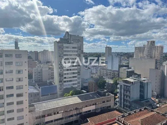 Kitnet com 27m² 1 quarto e 1 banheiro, à venda, no bairro Centro em Curitiba