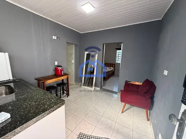Kitnet 1 quarto e 1 banheiro, para alugar, no bairro Centro em Caraguatatuba